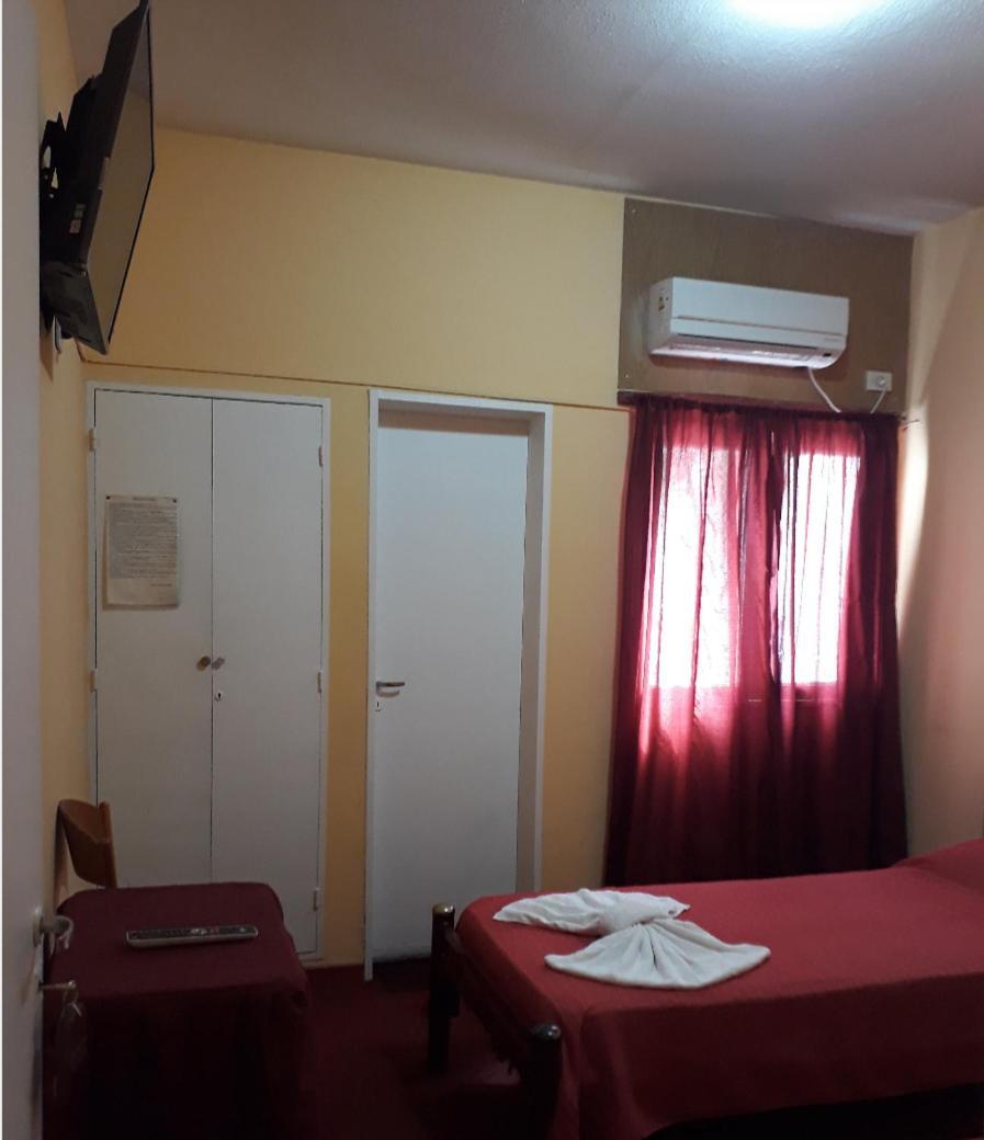לה ריוחה Hotel Embajador מראה חיצוני תמונה