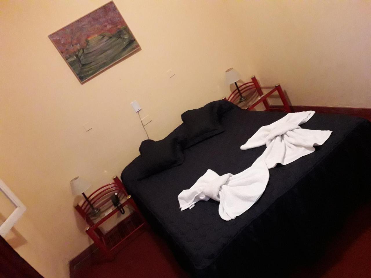 לה ריוחה Hotel Embajador מראה חיצוני תמונה